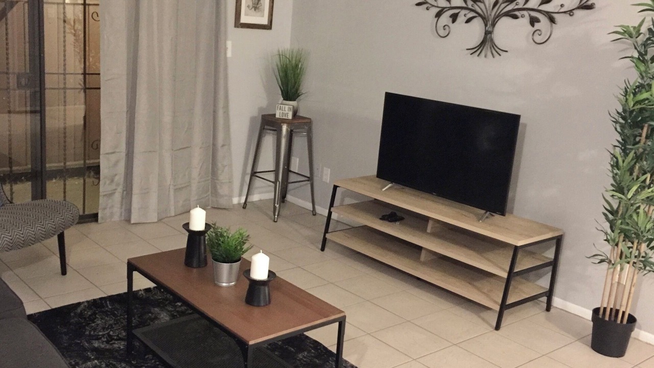 Photo of Livingroom in Eastside
