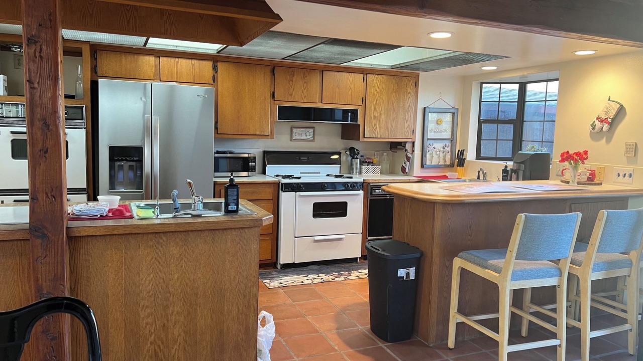 Photo of Kitchen in Midway City