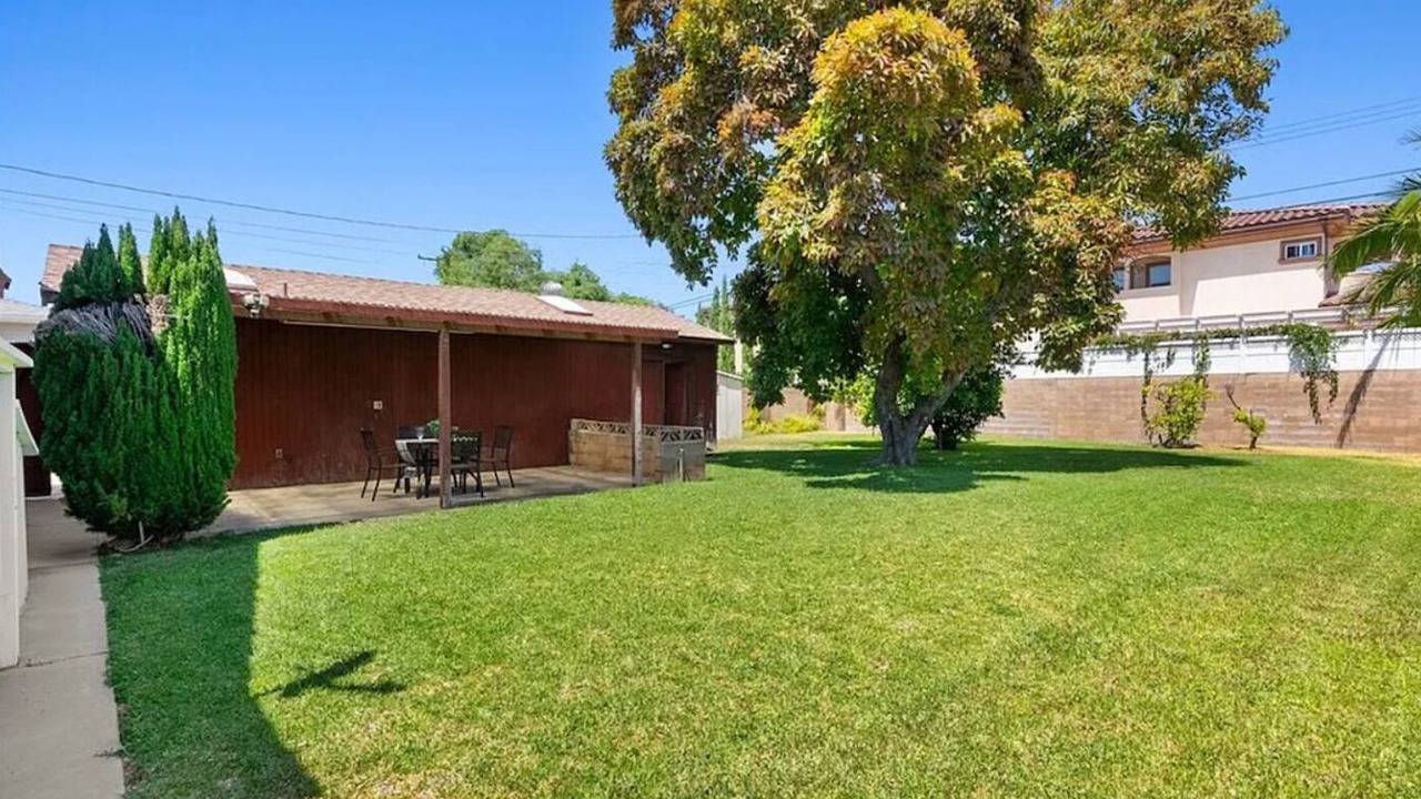 Photo of Patio Balcony in Midway City