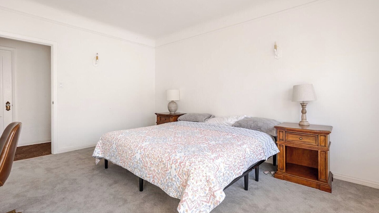 Photo of Bedroom in Mid-Wilshire