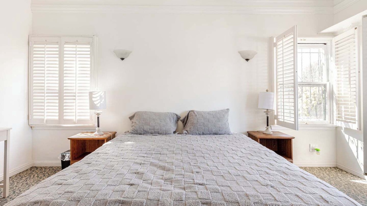 Photo of Bedroom in Mid-Wilshire