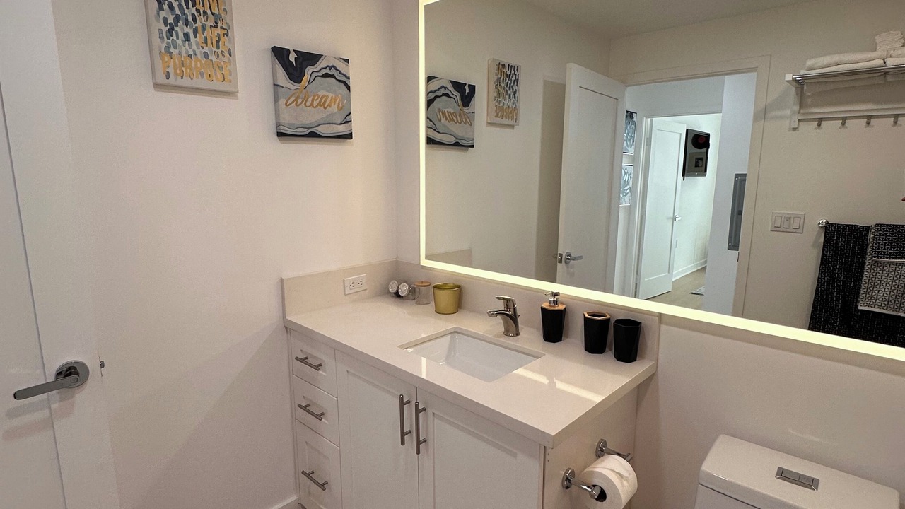 Photo of Bathroom in Commerce