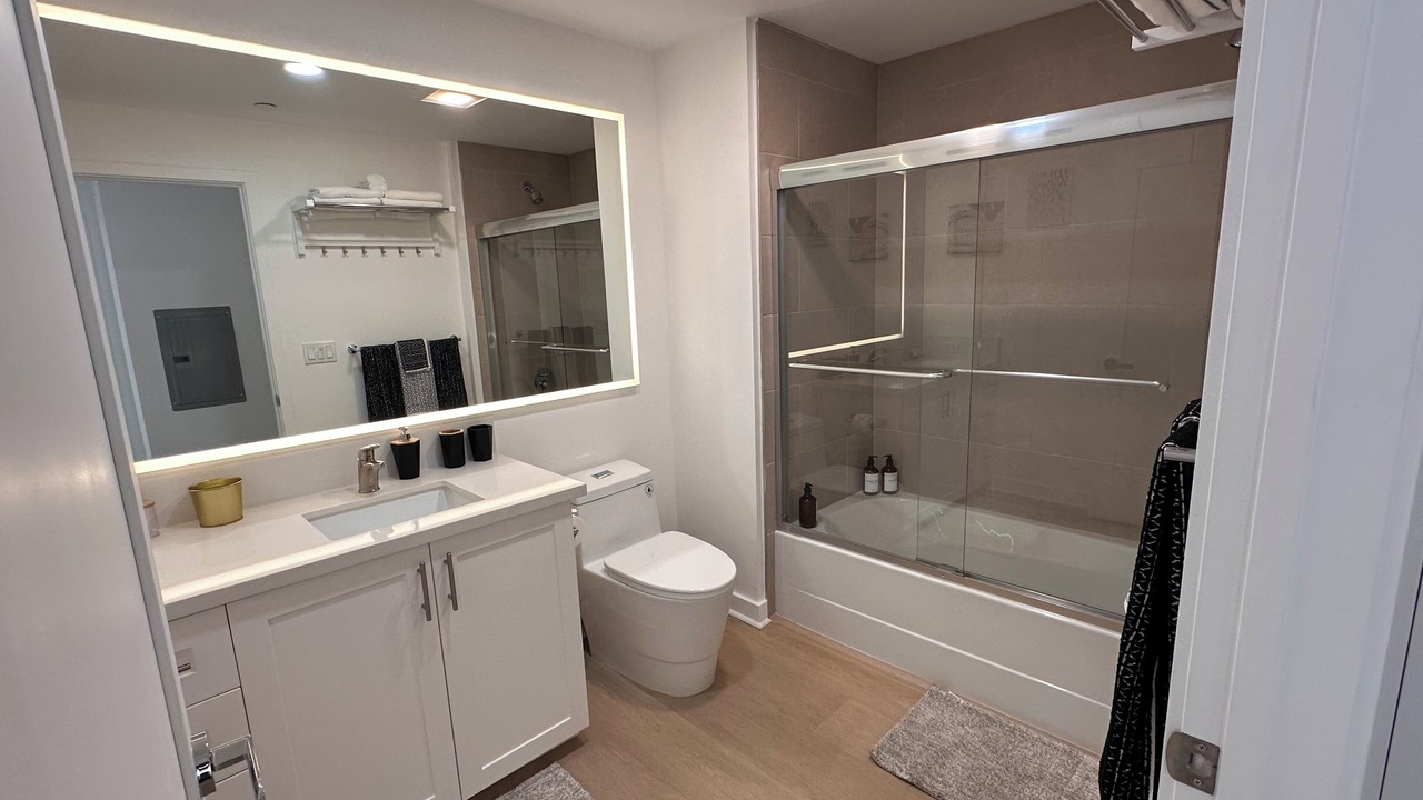 Photo of Bathroom in Commerce