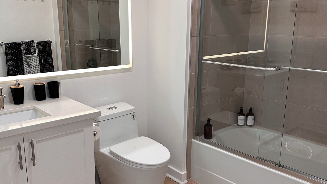 Photo of Bathroom in Commerce