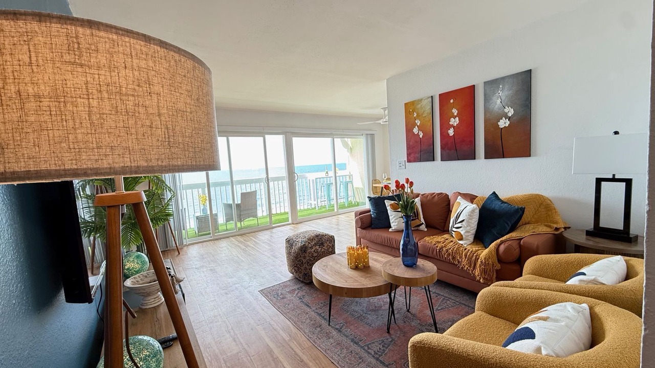 Photo of Livingroom in South Redondo