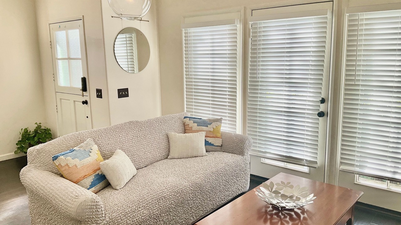 Photo of Livingroom in Orchard Hills