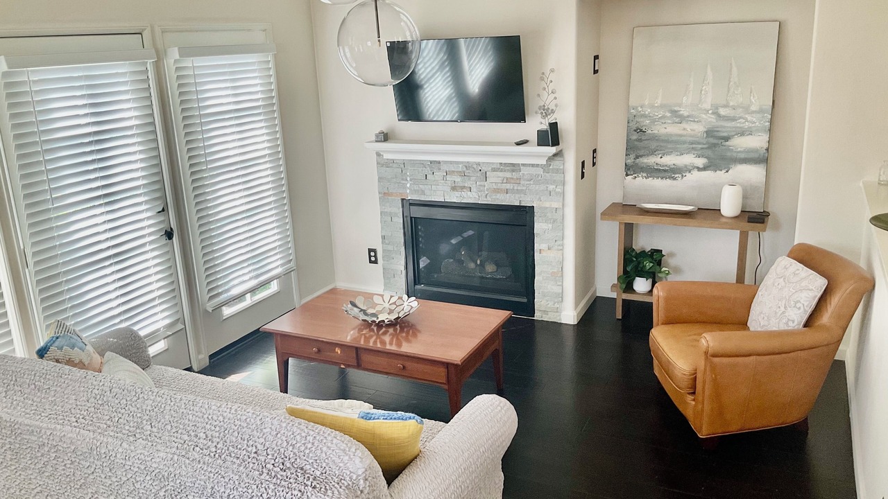 Photo of Livingroom in Orchard Hills