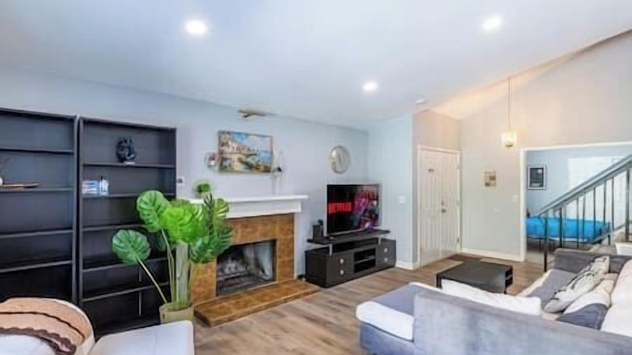 Photo of Livingroom in West Covina