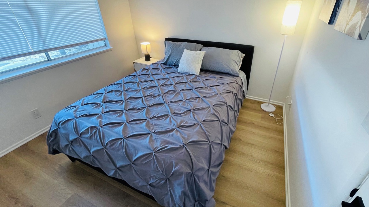 Photo of Bedroom in Reseda