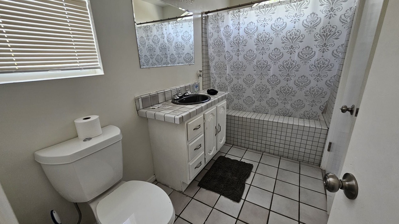 Photo of Bathroom in Woodland Hills