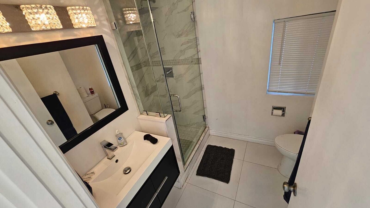 Photo of Bathroom in Woodland Hills