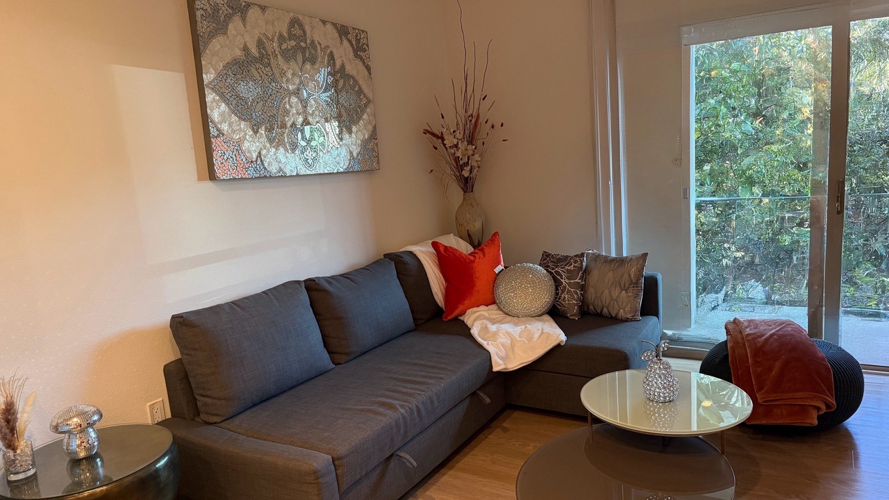 Photo of Livingroom in Airport Area