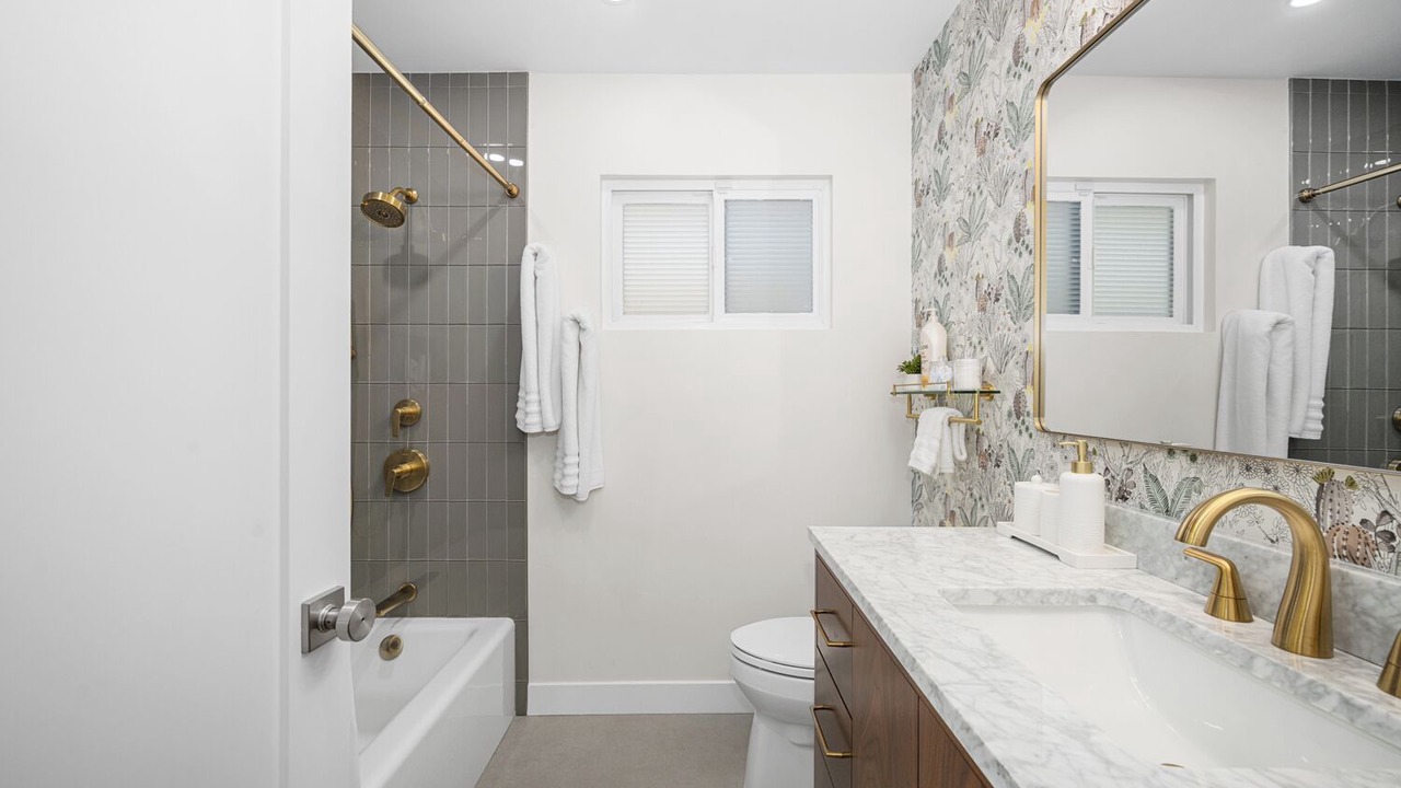Photo of Bathroom in El Dorado South