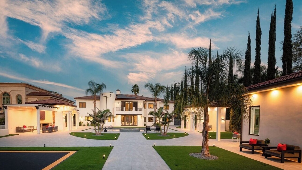 Photo of Outdoor in Tarzana