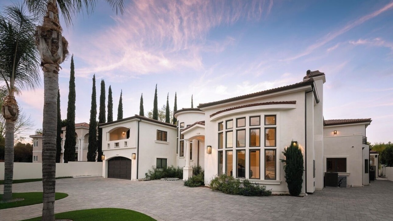 Photo of Outdoor in Tarzana