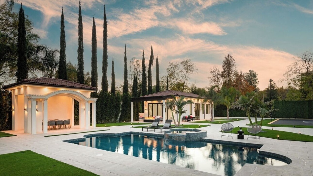 Photo of Outdoor in Tarzana