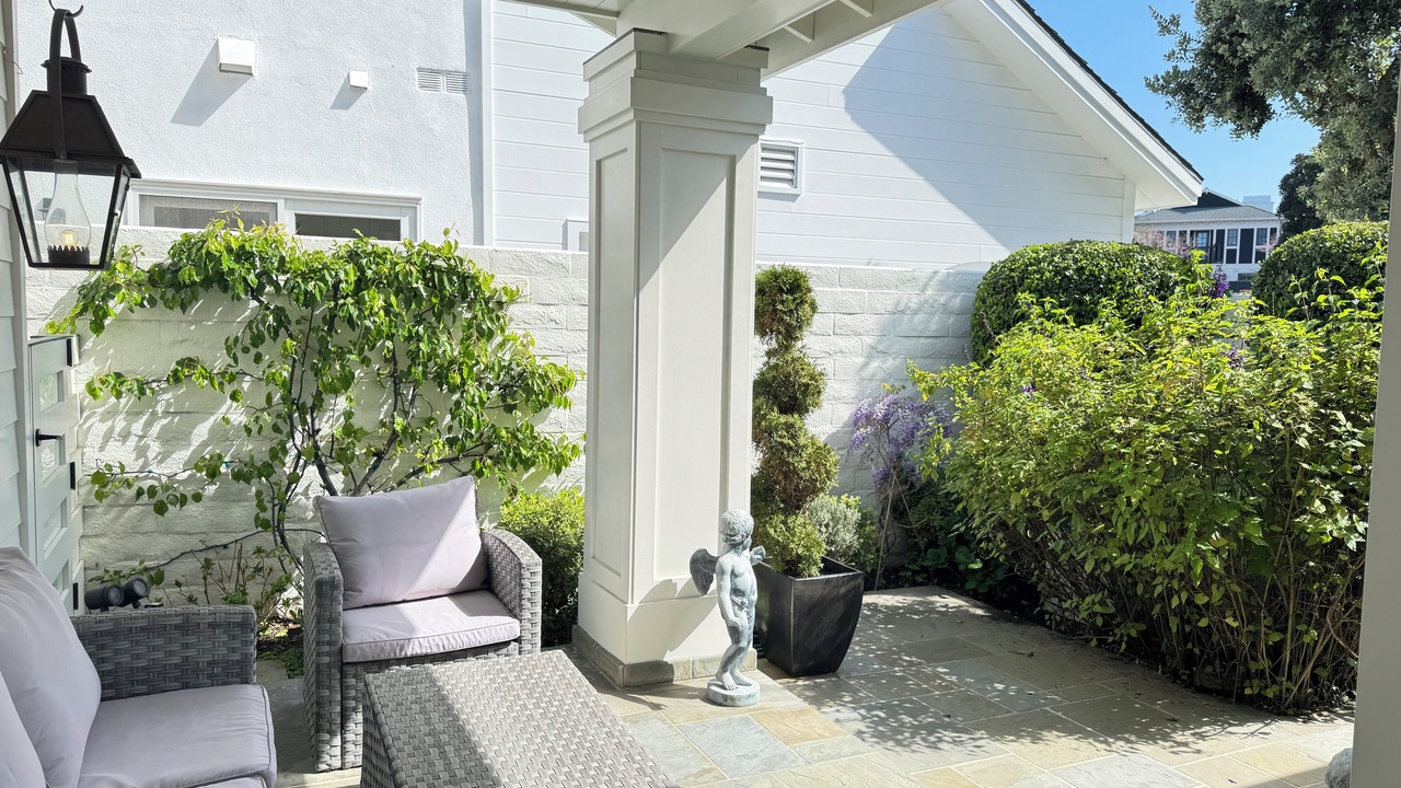 Photo of Patio Balcony in Corona del Mar