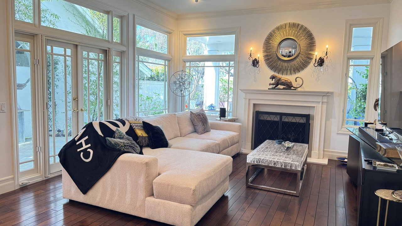 Photo of Livingroom in Corona del Mar