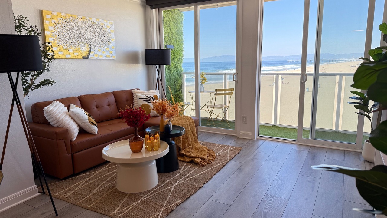 Photo of Livingroom in Hermosa Beach