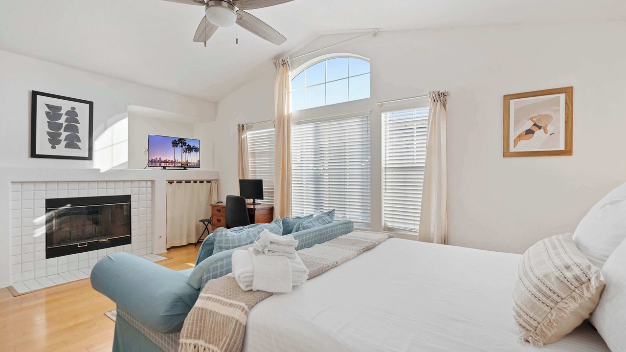 Photo of Bedroom in Palacio Del Mar