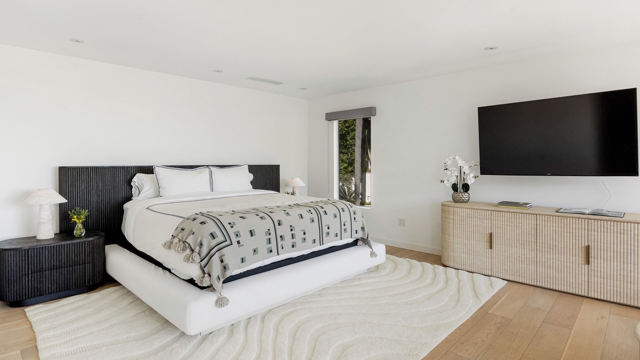 Photo of Bathroom in Hollywood Hills West