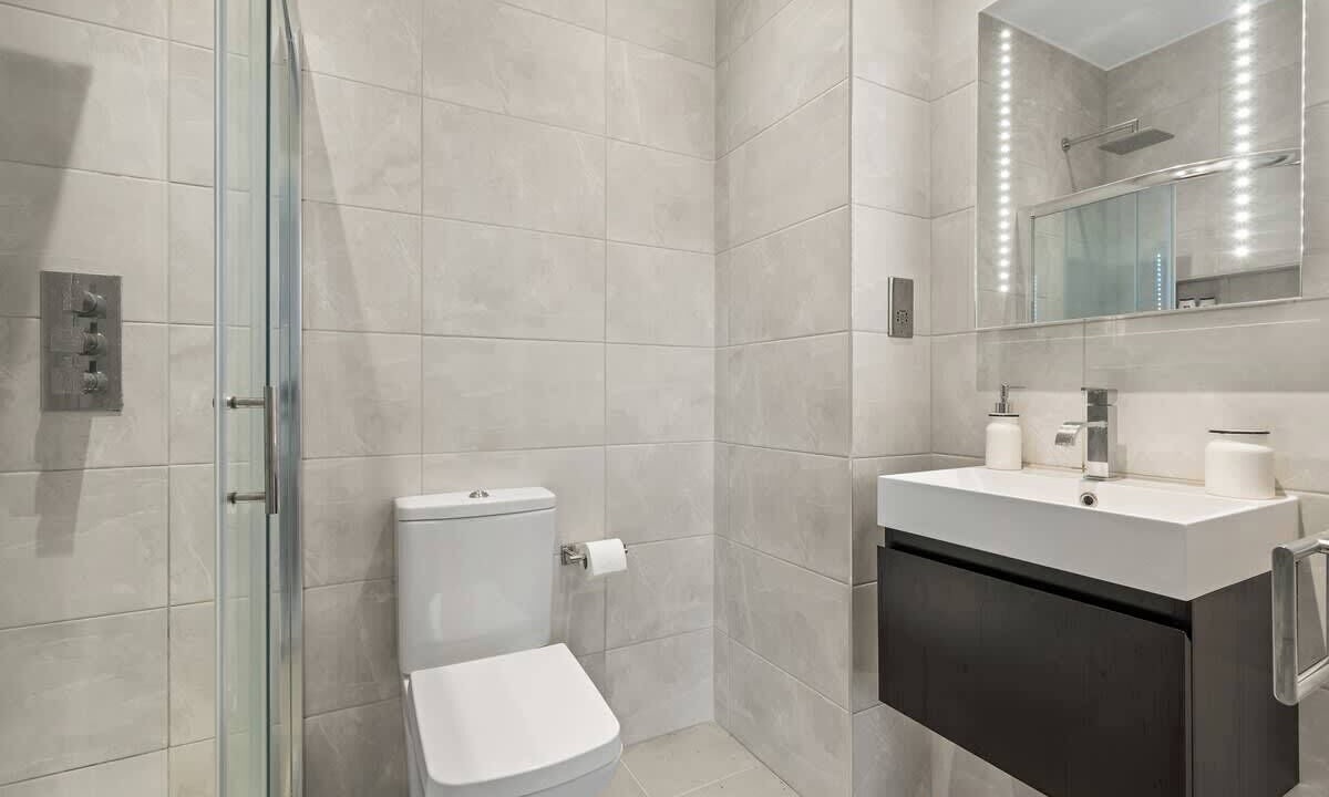 Photo of Bathroom in Munster