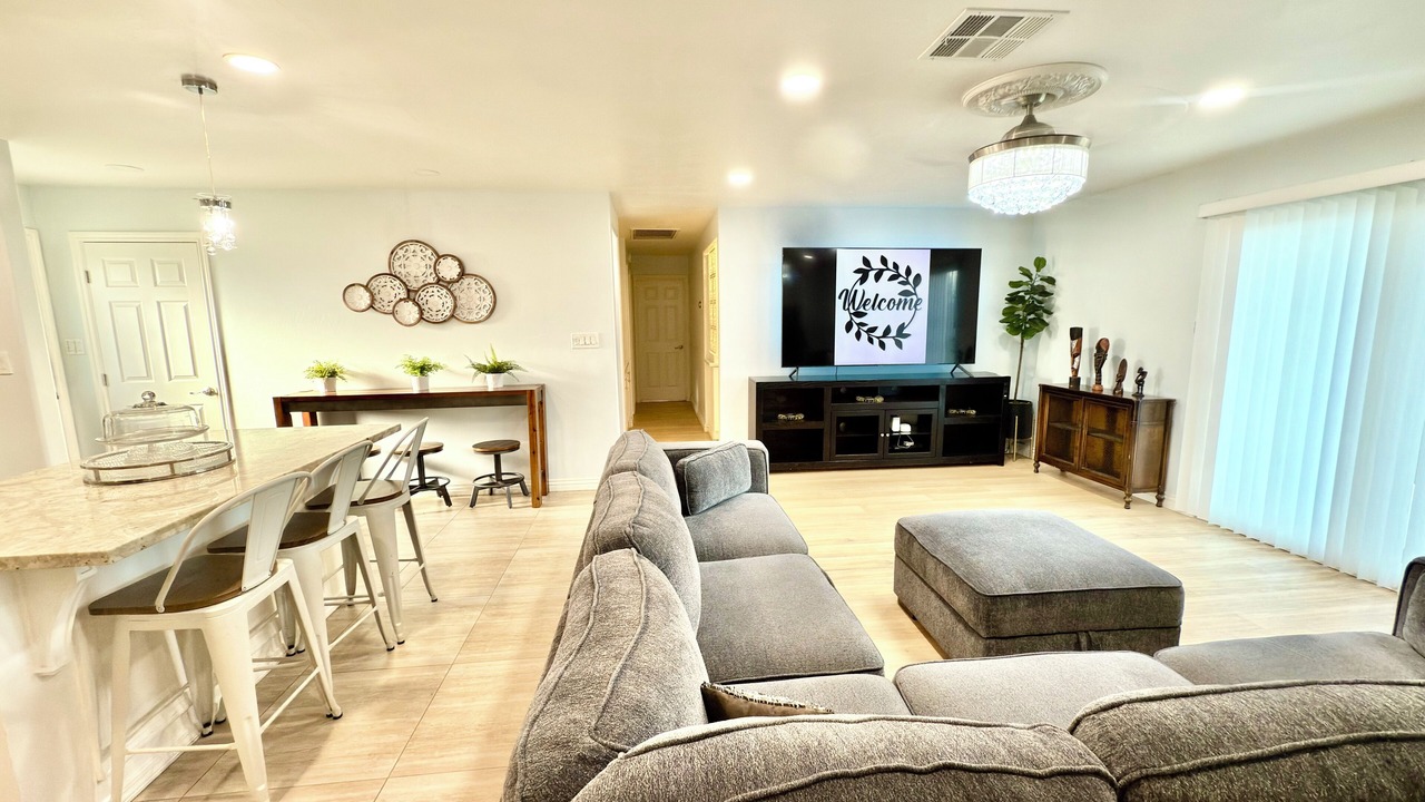 Photo of Livingroom in Pumpkin Center