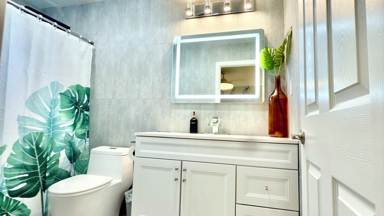 Photo of Bathroom in Pumpkin Center