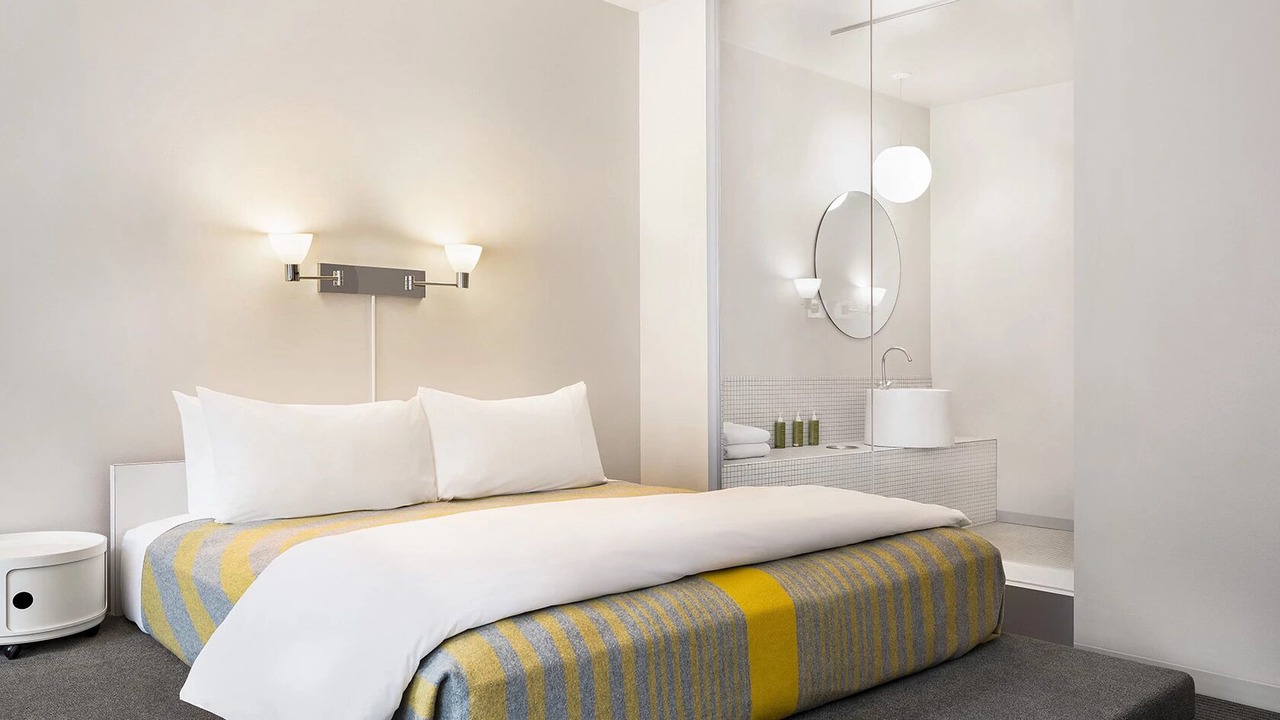 Photo of Bedroom in Financial District