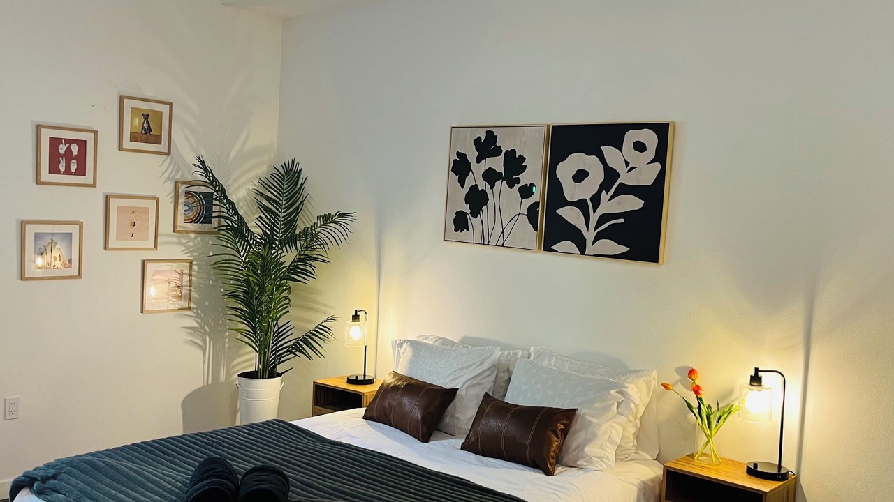 Photo of Bedroom in Hollywood