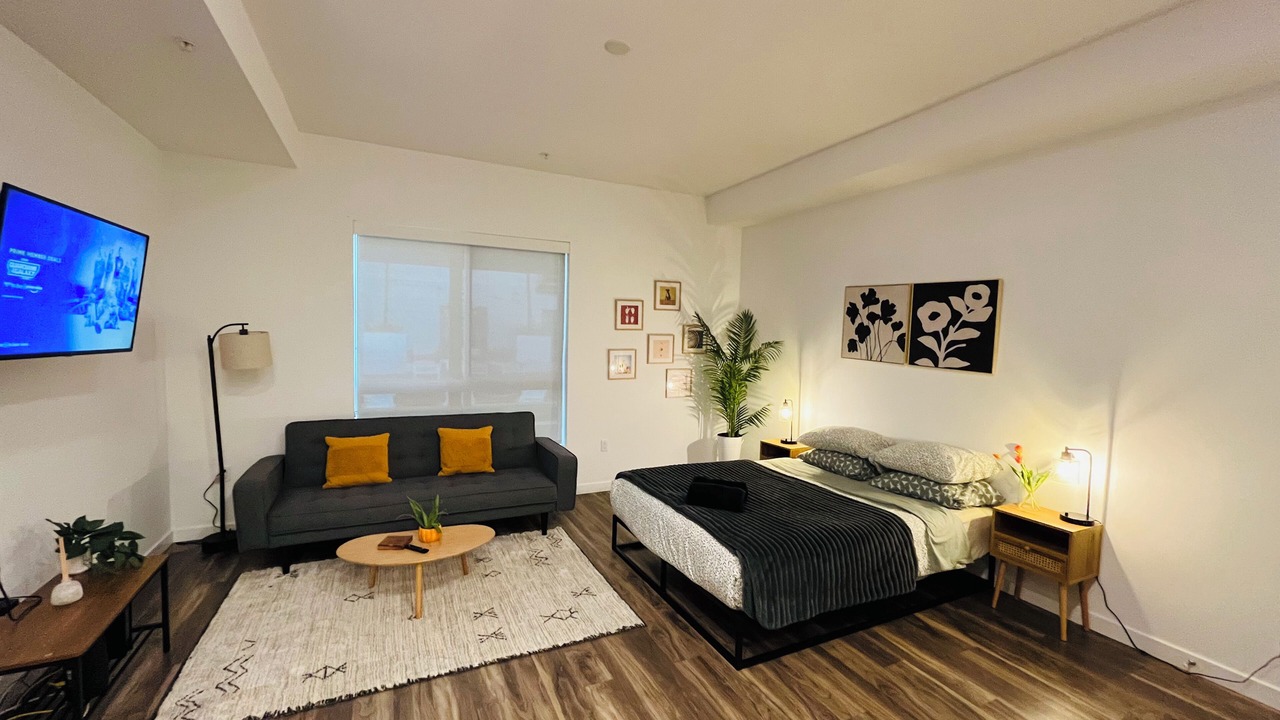 Photo of Bedroom in Hollywood