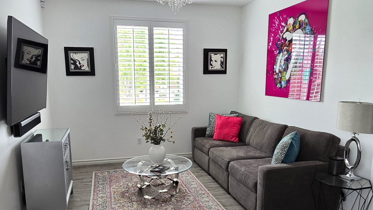 Photo of Livingroom in Simi Valley