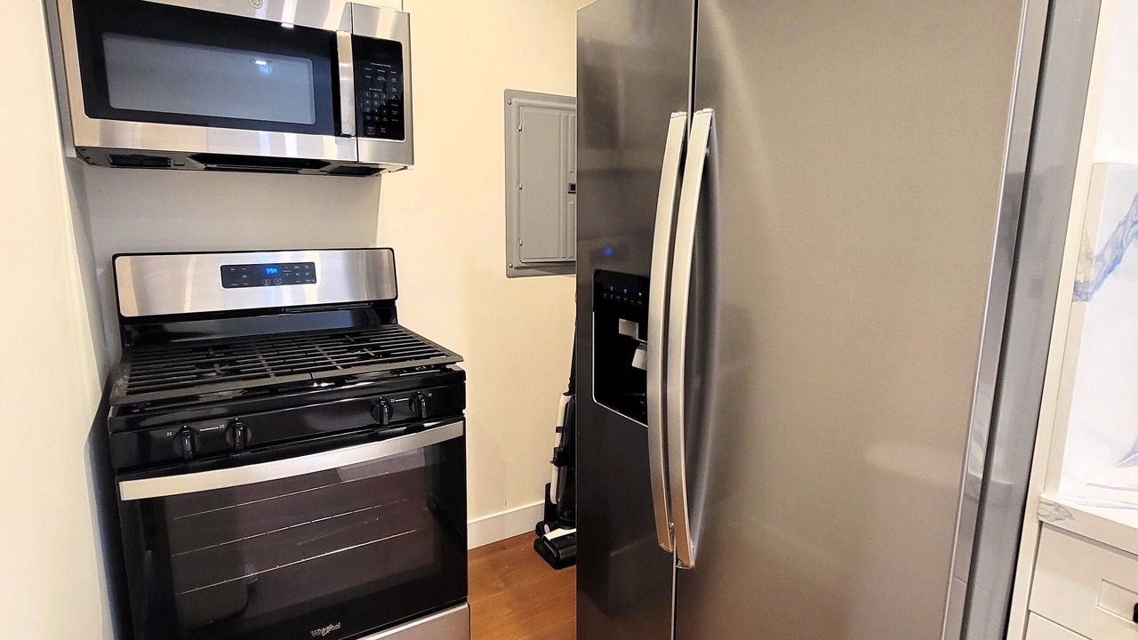 Photo of Kitchen in Pico - Robertson