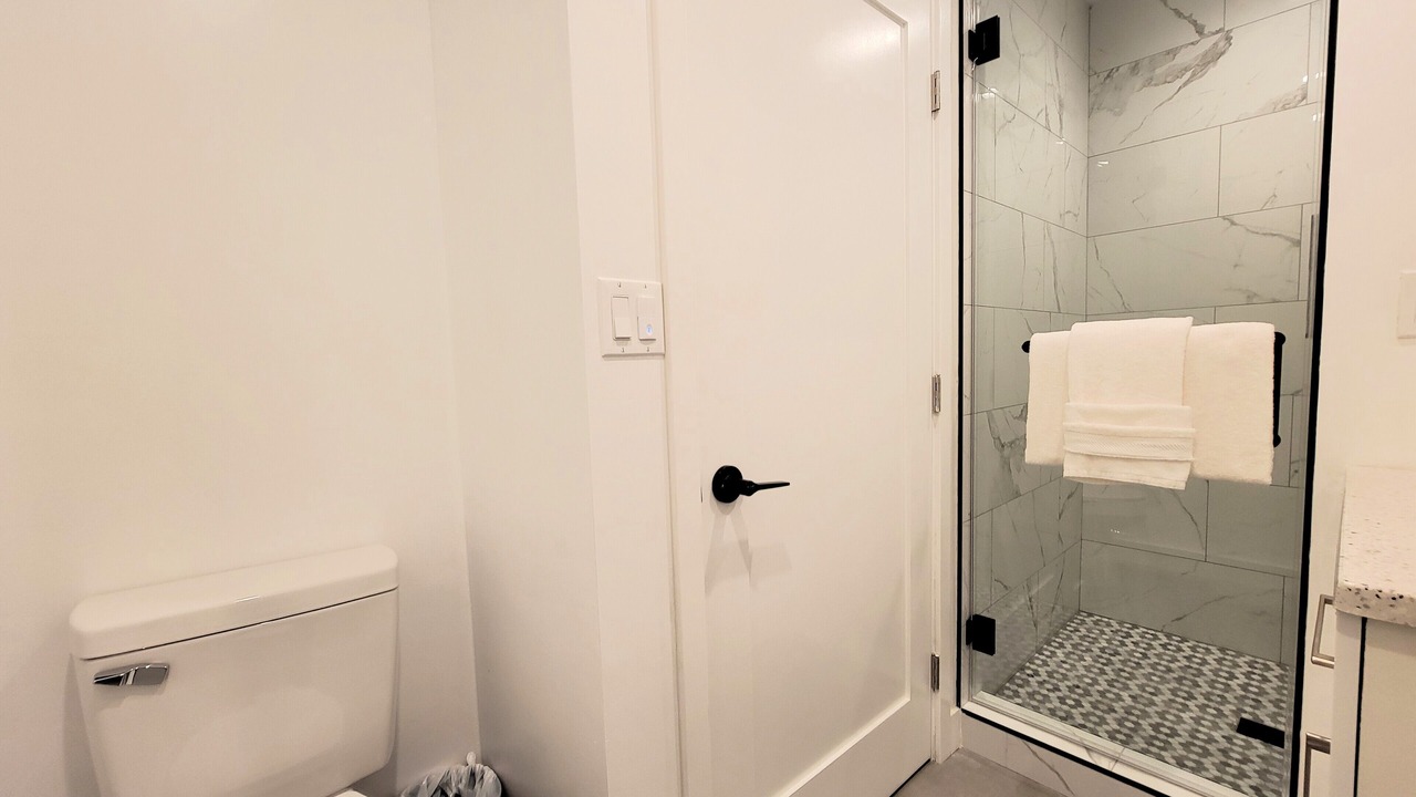 Photo of Bathroom in Pico - Robertson