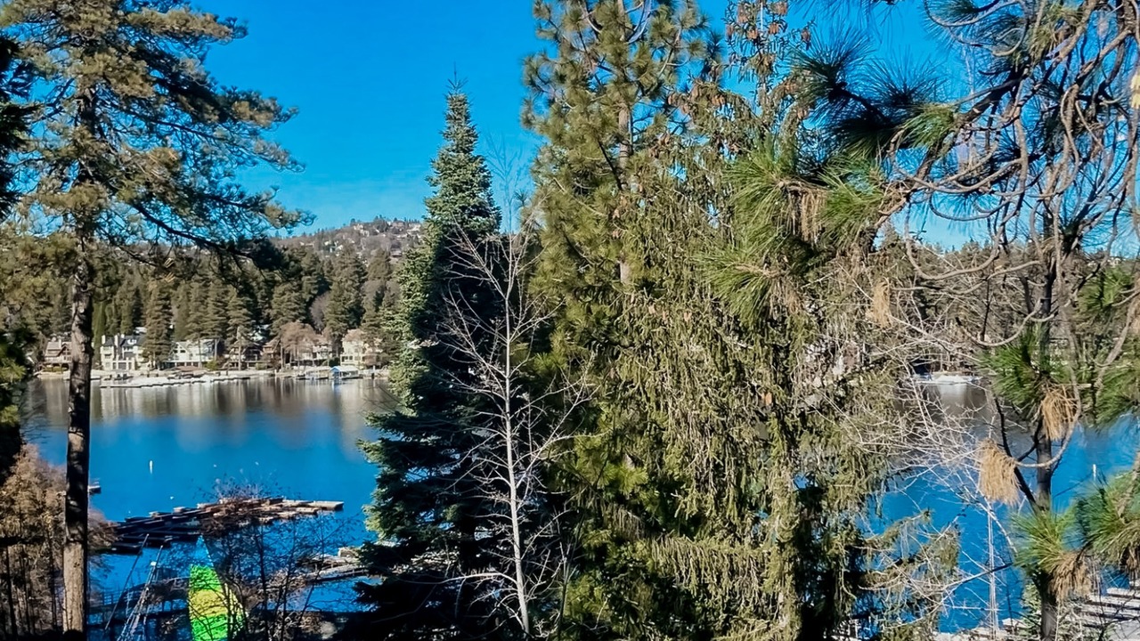 Photo of Others in Lake Arrowhead