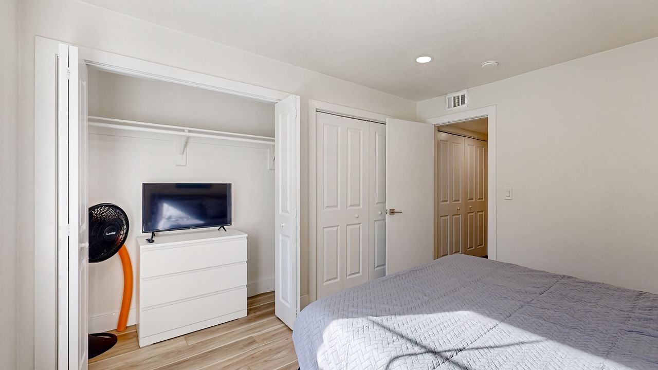 Photo of Bedroom in Lake Arrowhead