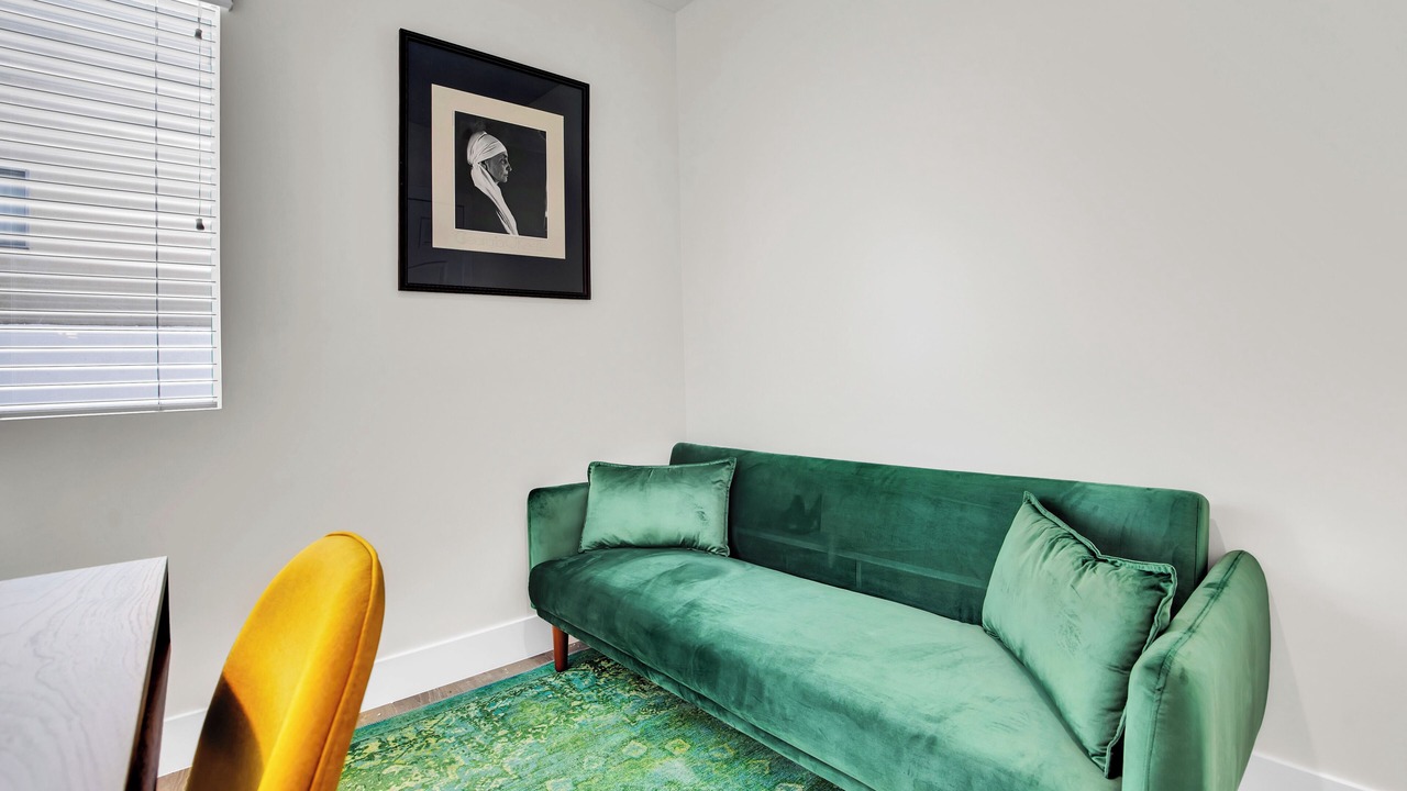 Photo of Livingroom in Hawthorne