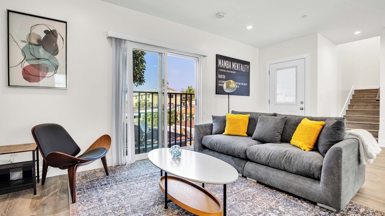 Photo of Livingroom in Hawthorne