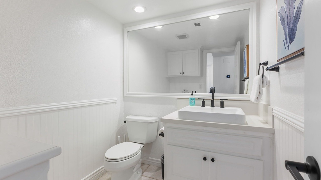 Photo of Bathroom in Vista