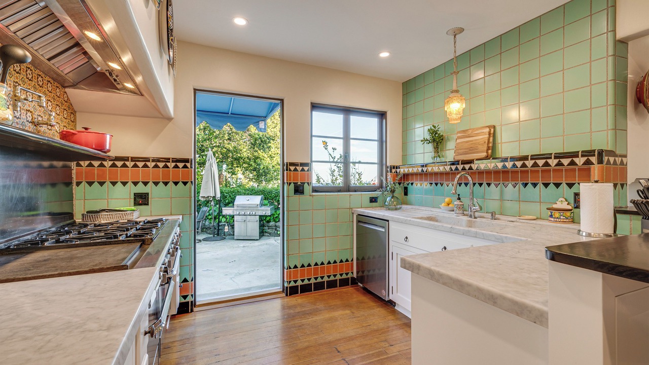 Photo of Kitchen in Rossmoyne