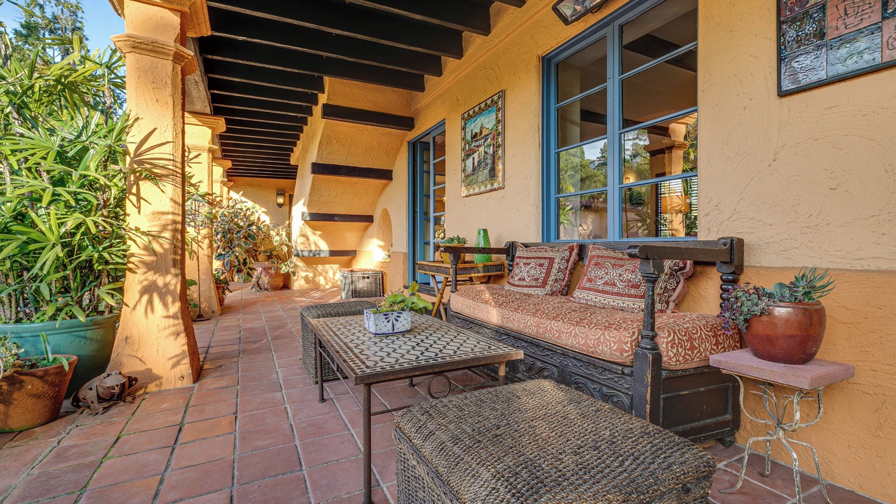 Photo of Patio Balcony in Rossmoyne