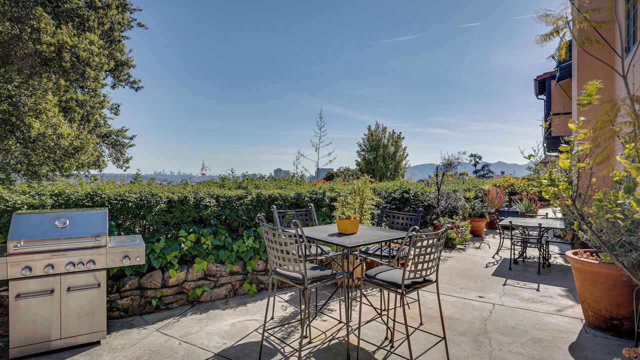 Photo of Outdoor in Rossmoyne
