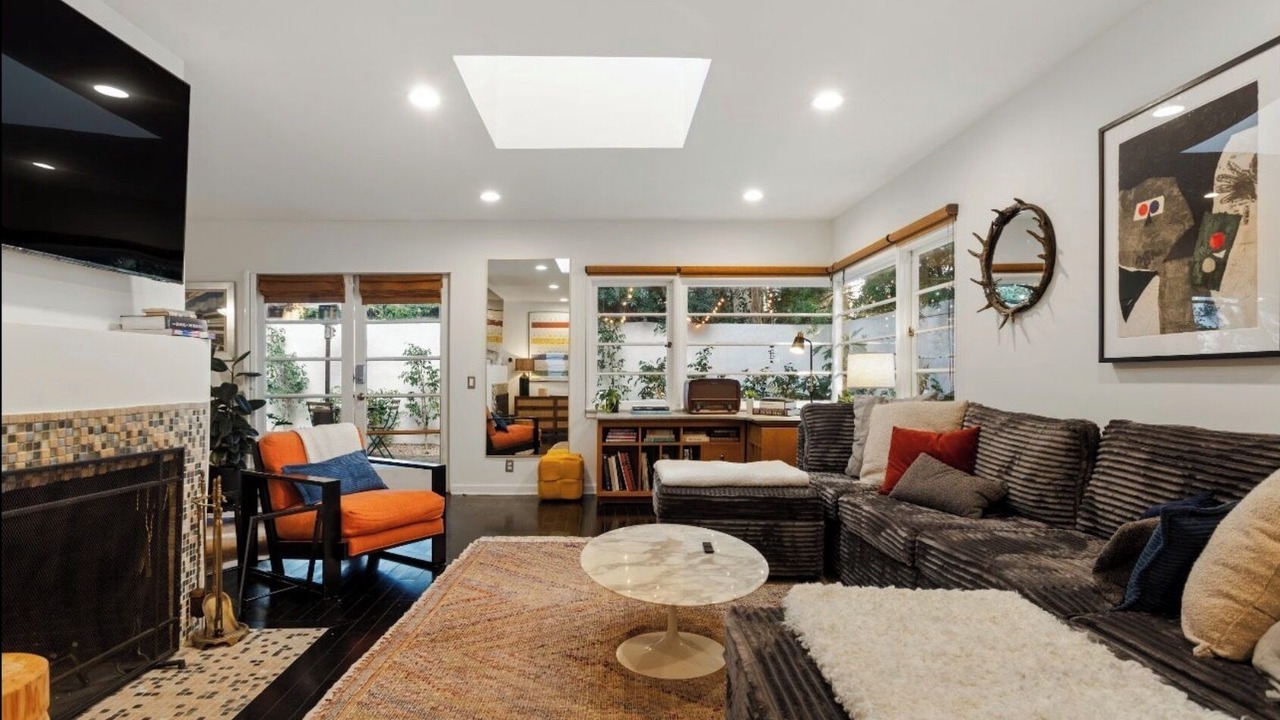Photo of Livingroom in Tri-West