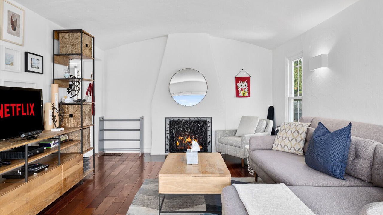 Photo of Livingroom in Los Feliz