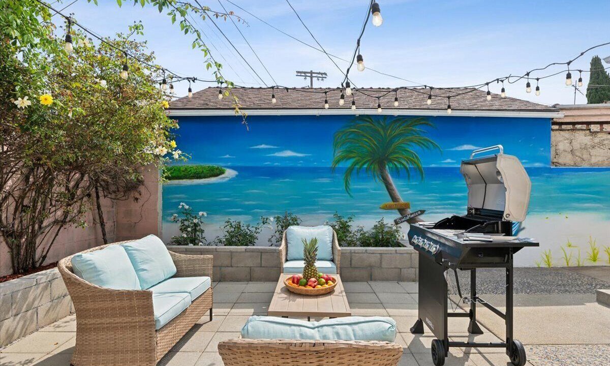 Photo of Patio Balcony in West Los Angeles