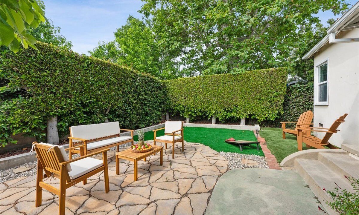Photo of Patio Balcony in West Los Angeles