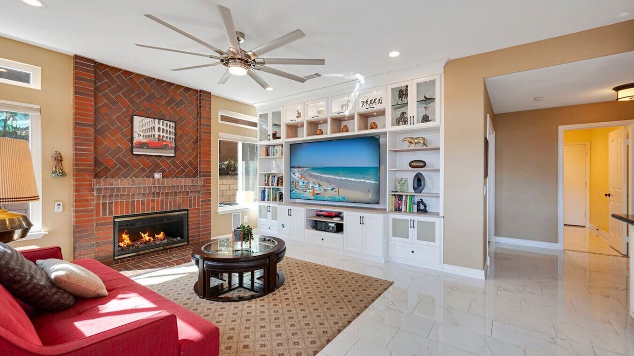 Photo of Livingroom in Cypress