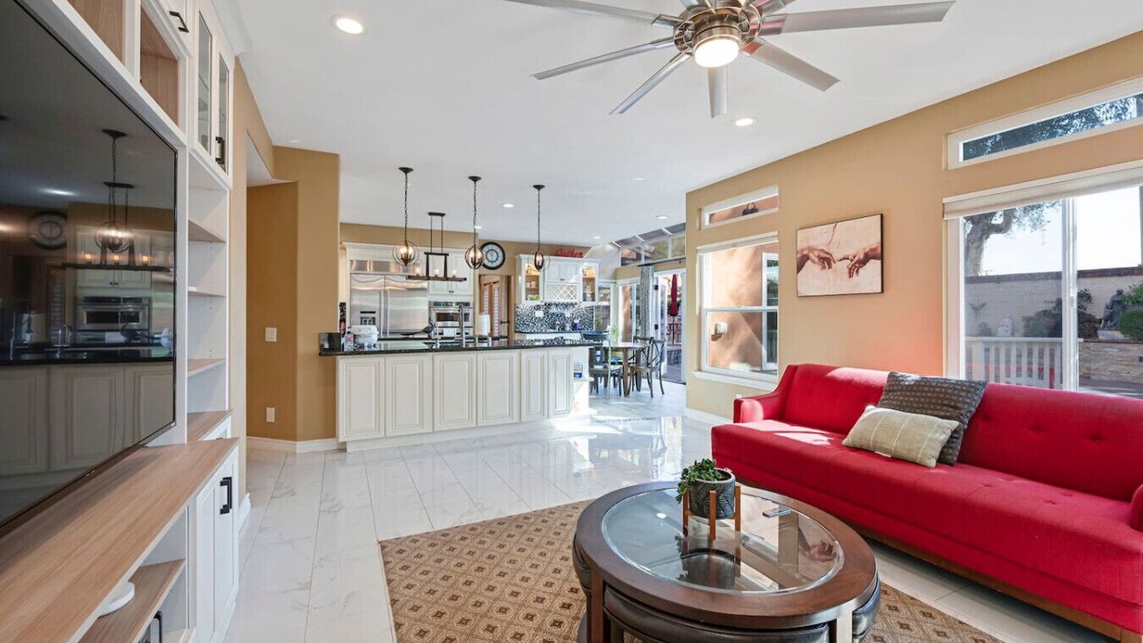 Photo of Livingroom in Cypress
