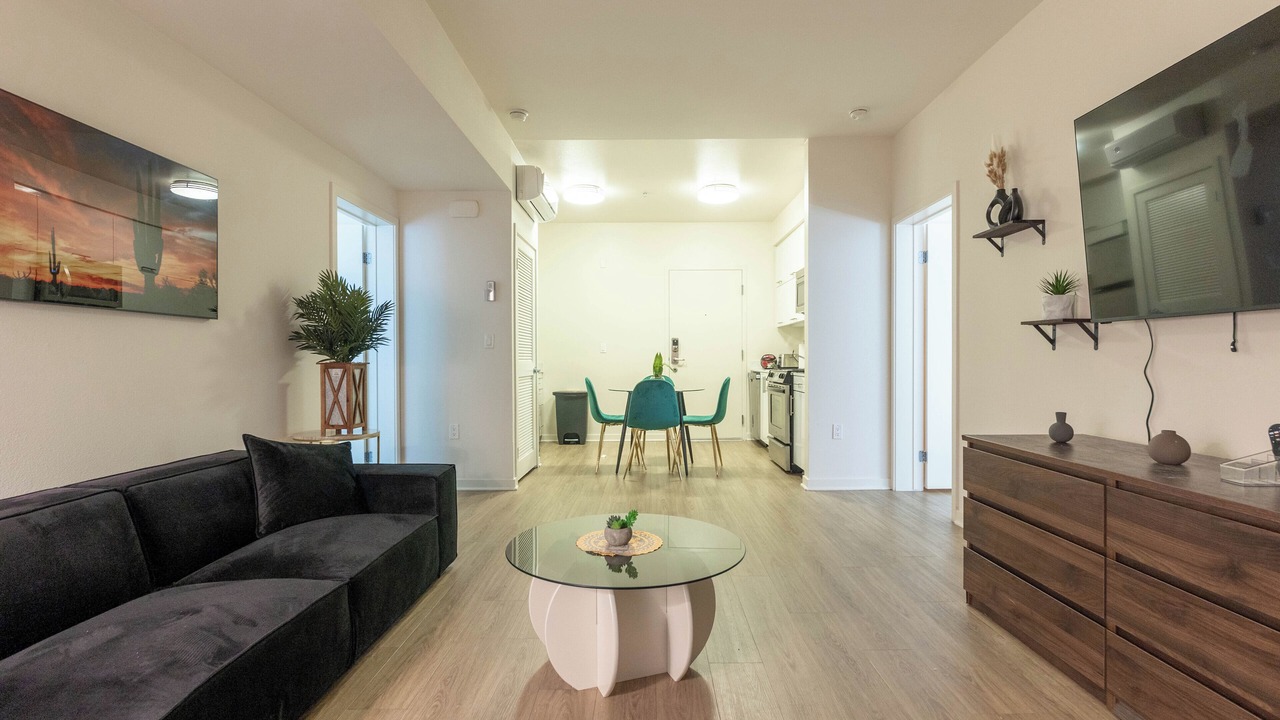 Photo of Livingroom in Downtown