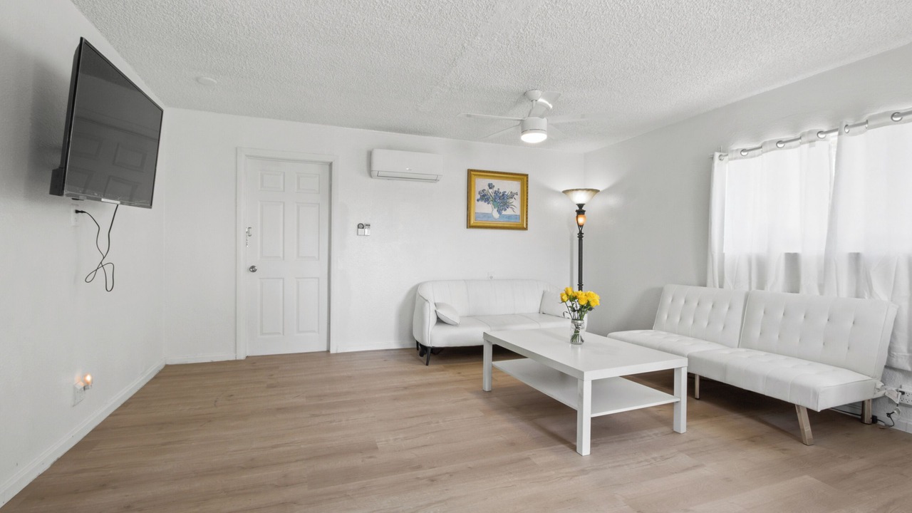 Photo of Livingroom in Ontario